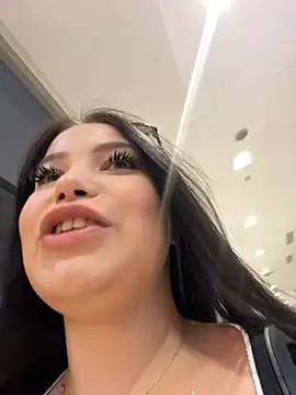 Chloe  Moon online show from 03/02/25, 09:54