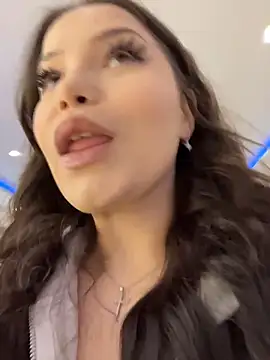 Chloe  Moon online show from 04/27/26, 02:04