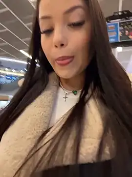 Chloe  Moon online show from 12/04/25, 01:10