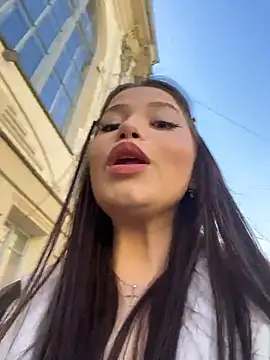 Chloe  Moon online show from 05/03/26, 02:20