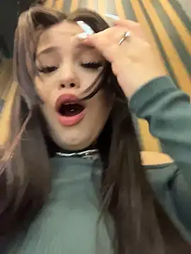 Chloe  Moon online show from 10/24/25, 01:10