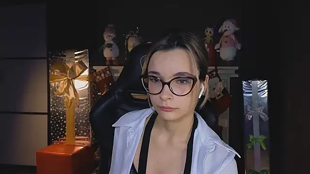 alita angelo online show from 12/03/24, 08:22