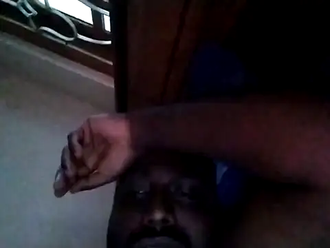 nikini1621 online show from 10/28/25, 12:04