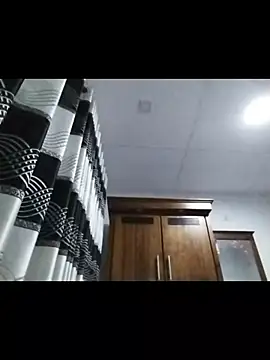 nikini1621 online show from 02/22/26, 04:30