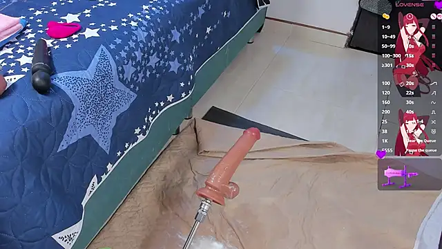 naireth curves online show from 02/05/25, 04:48