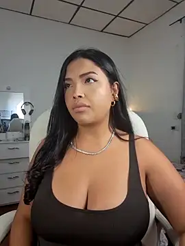 Aniee Leeee online show from 02/25/25, 01:41