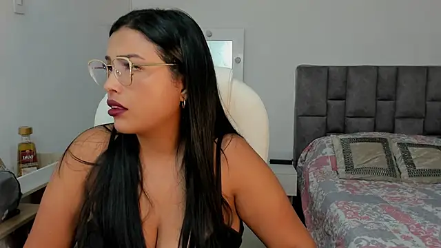 Aniee Leeee online show from 03/03/25, 12:12