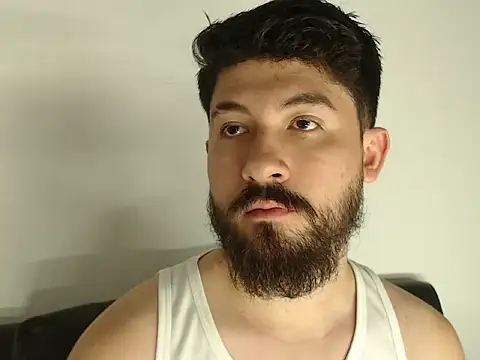 Snapshot of Galit_g chatting on 12/17/25, 10:37 Galit g online show from 12/17/25, 10:37