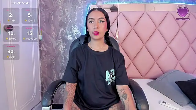 AntonellaQueenn online show from 03/15/25, 11:29