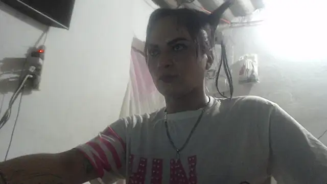 Analiasmith89 online show from 04/02/26, 06:47