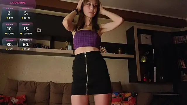 NinaNovalicious online show from 06/04/26, 06:51