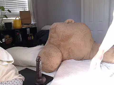 LauLauPAWG online show from 10/30/25, 07:00