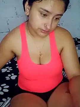 Snapshot of sariitha_sw chatting on 05/06/26, 02:43 sariitha sw online show from 05/06/26, 02:43