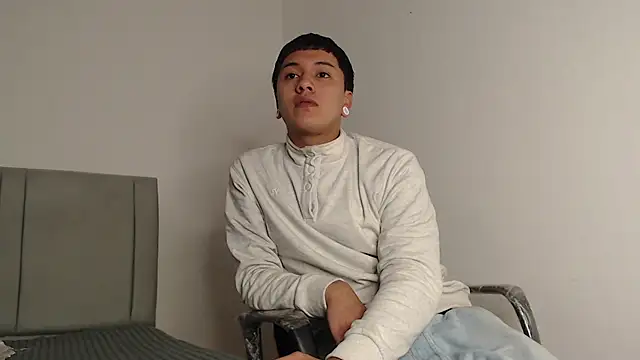 alex-lover online show from 04/07/26, 03:30