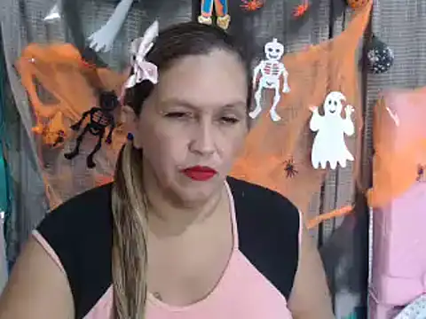 mom son dirty online show from 10/25/25, 01:56