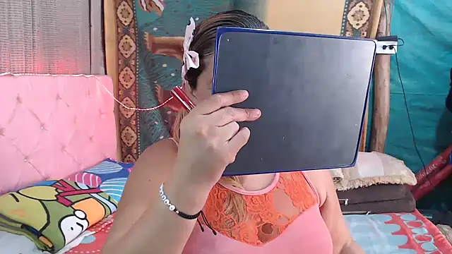 mom son dirty online show from 11/08/25, 02:42