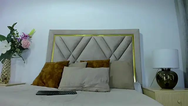 emily queen2 online show from 09/25/25, 06:36