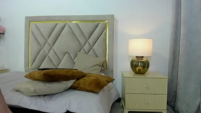 emily queen2 online show from 02/25/26, 06:41