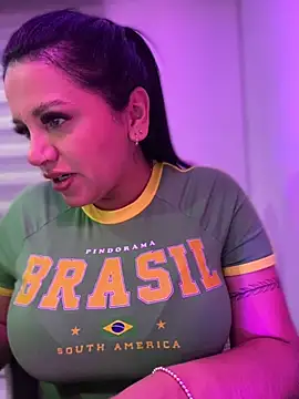 Milff parkerrr online show from 10/29/25, 12:09