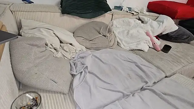 chubbybear88 online show from 12/21/25, 05:53