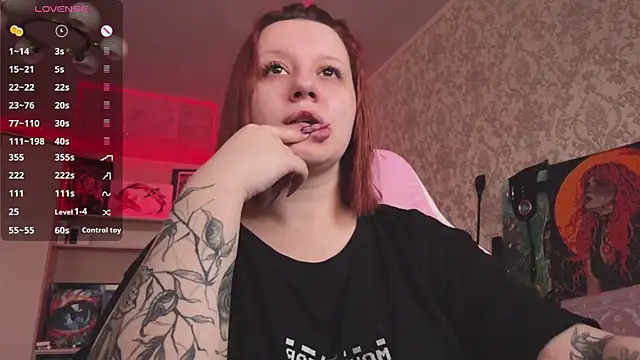 Dani RedheaDevil online show from 07/15/26, 04:52