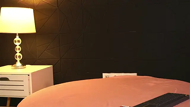 AlexissTexass online show from 10/28/25, 04:57