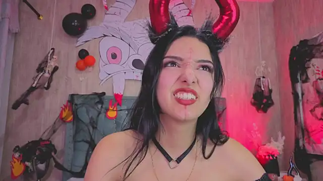 Marcelaa fox online show from 10/31/25, 09:43