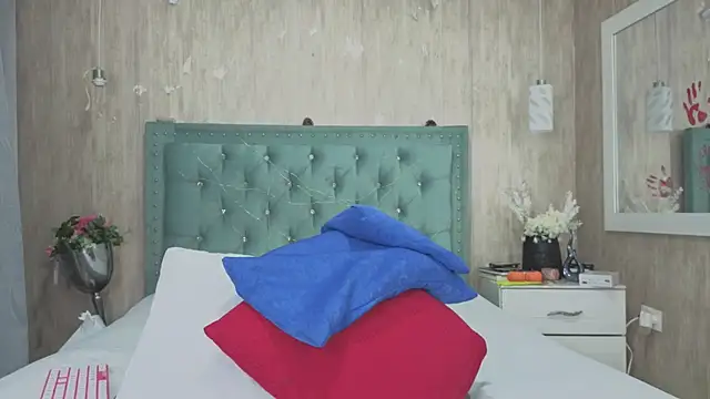 Marcelaa fox online show from 11/04/25, 07:39