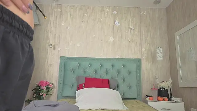 Marcelaa fox online show from 11/18/25, 08:23