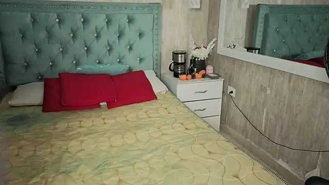 Marcelaa fox online show from 03/30/26, 08:21