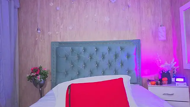 Marcelaa fox online show from 11/08/25, 08:56