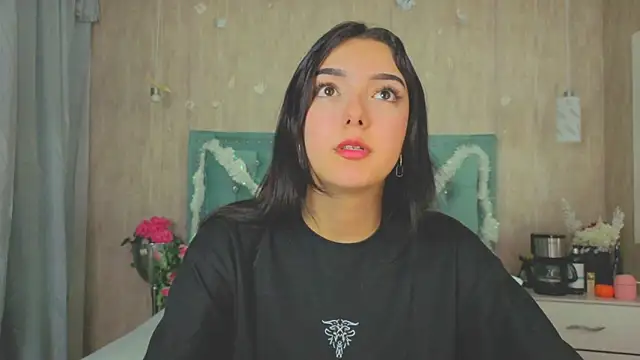 Marcelaa fox online show from 12/17/25, 07:41