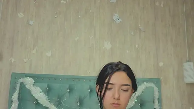 Marcelaa fox online show from 12/02/25, 08:54