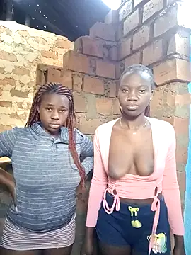 Black juicy24 online show from 11/18/25, 04:16