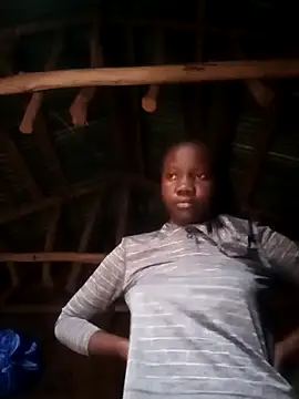 Black juicy24 online show from 11/09/25, 04:38