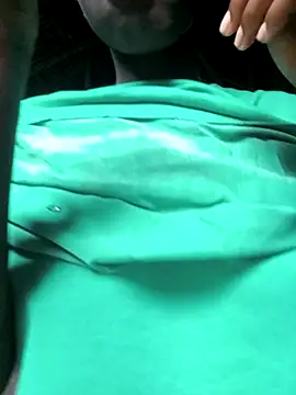 Black juicy24 online show from 12/19/25, 05:10