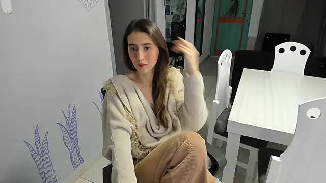 RachelJones  online show from 06/01/26, 06:35