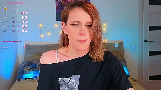  yourFoxy  online show from 04/17/26, 12:35