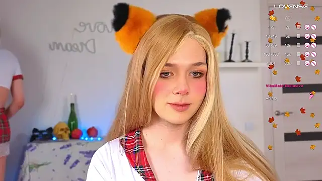  yourFoxy  online show from 10/31/25, 03:30