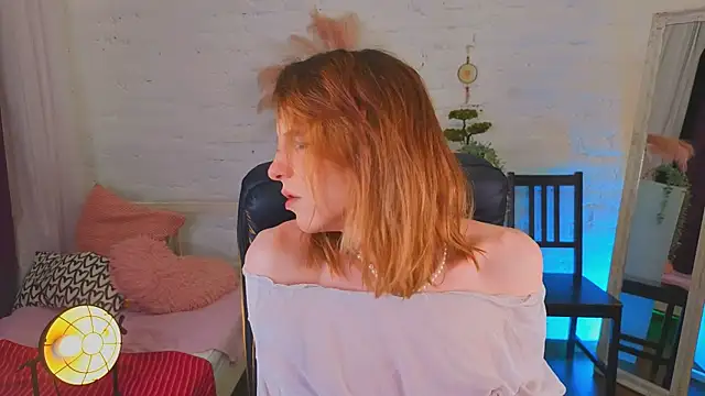 Snapshot of _yourFoxy_ chatting on 07/01/26, 05:52 yourFoxy online show from 07/01/26, 05:52