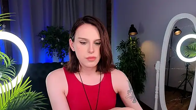 Snapshot of _yourFoxy_ chatting on 12/27/24, 05:48 yourFoxy online show from 12/27/24, 05:48