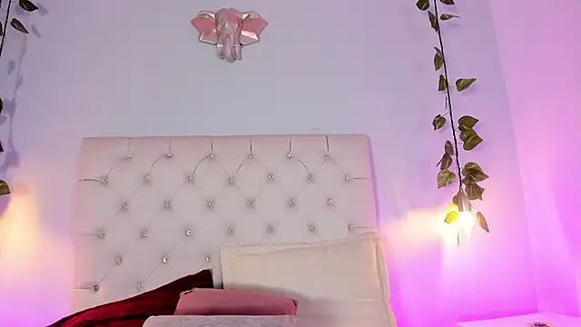 Isabella Flowers online show from 12/05/25, 07:45