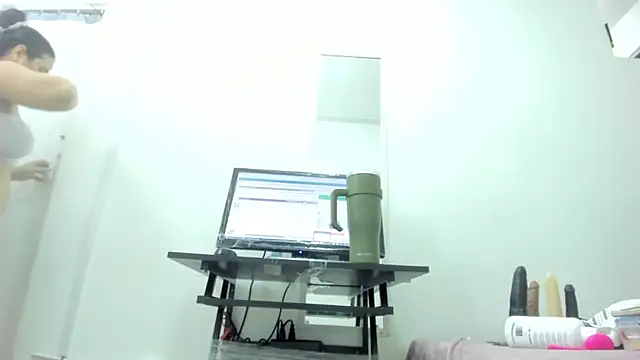 Dalia 20 online show from 12/05/25, 12:43