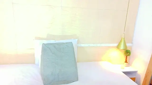 Chocolatte bar online show from 11/11/25, 01:50