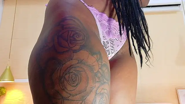 Chocolatte bar online show from 02/25/25, 04:46