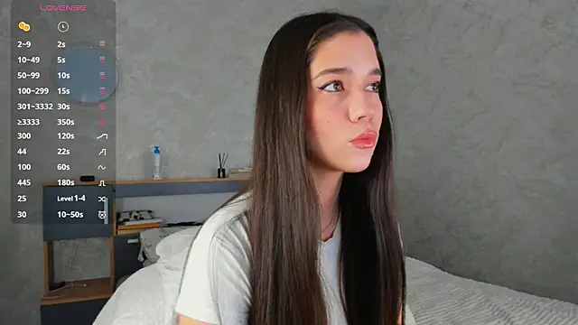 Snapshot of Butterflys1268 chatting on 07/07/26, 04:37 Butterflys1268 online show from 07/07/26, 04:37