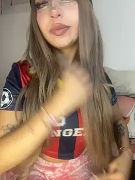 lunaapppp online show from 04/08/26, 03:41