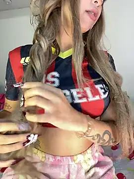 lunaapppp online show from 05/08/26, 04:05