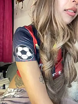 lunaapppp online show from 04/11/26, 07:45