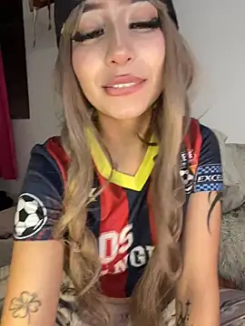 lunaapppp online show from 04/13/26, 04:49